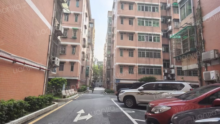寺右新马路7号大院外景图