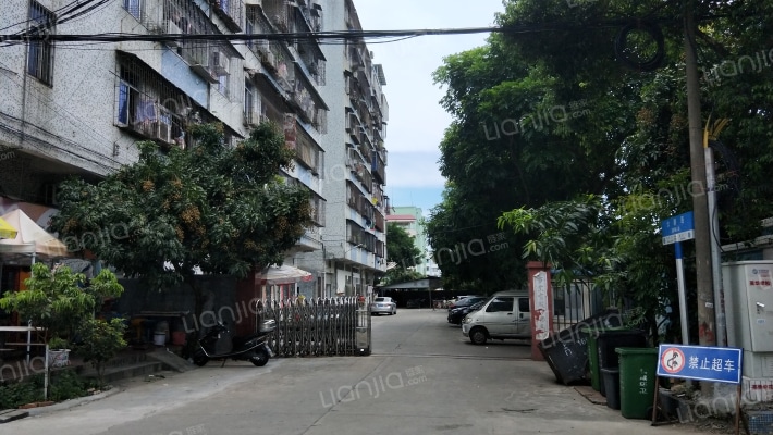 英华小区外景图