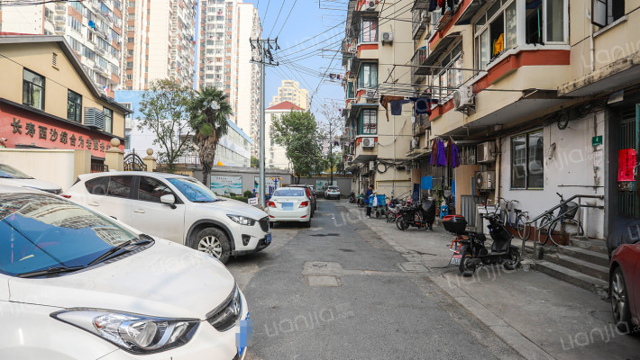 西谈家渡路129弄外景图