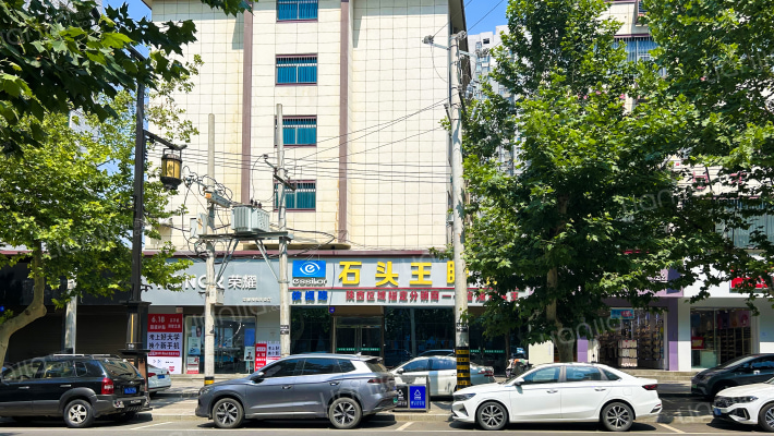 临潼电影院家属院外景图