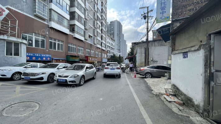 西贵府邸外景图