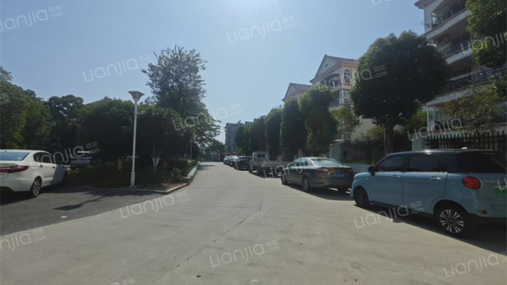 财政局宿舍楼外景图