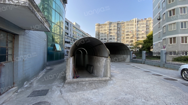 亚太大厦外景图