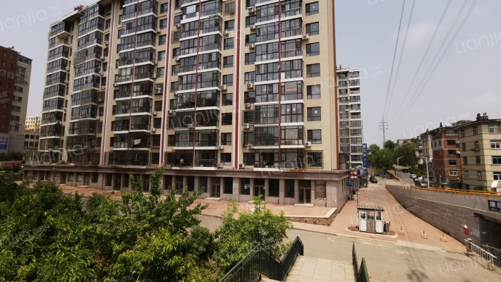 隆成领秀外景图