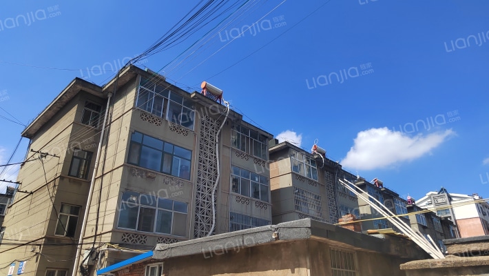 陶瓷厂家属院外景图