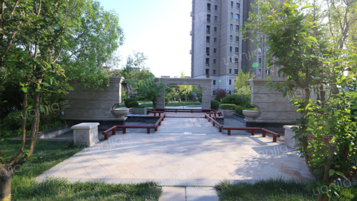 芦花庄园外景图