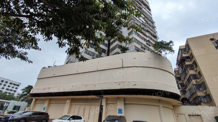 警苑小区外景图