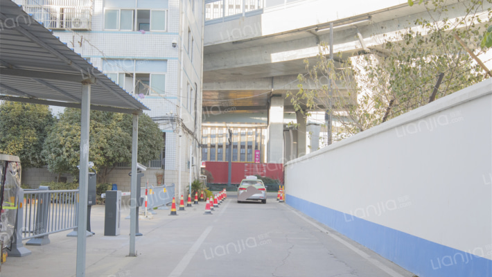 交警五大队宿舍外景图