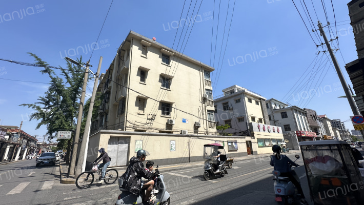 税务局宿舍外景图