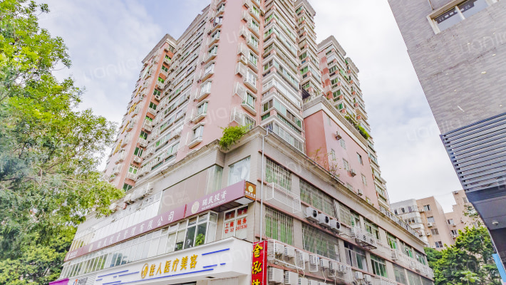 天润大厦外景图