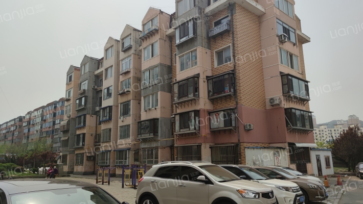 大连沙河口区红旗东路房价怎么样沙河口区红旗东路房源户型图小区车位