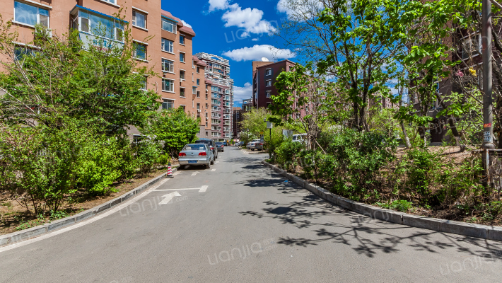 长春富豪花园别墅区房价怎么样富豪花园别墅区房源户型图小区车位交通