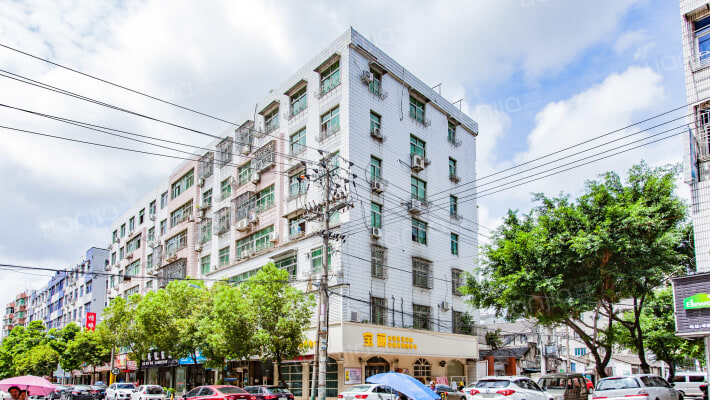 富豪大厦外景图