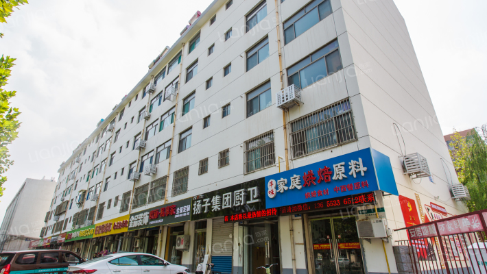 众晶生活区外景图