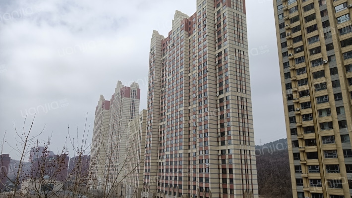 红星首府外景图