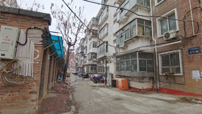 河北交通学院家属楼外景图