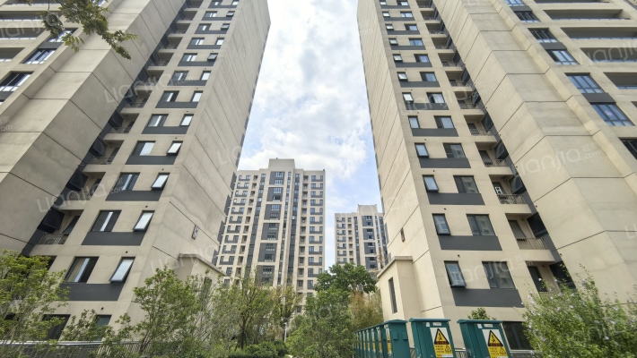 凤湖花园外景图