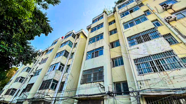 人行宿舍外景图