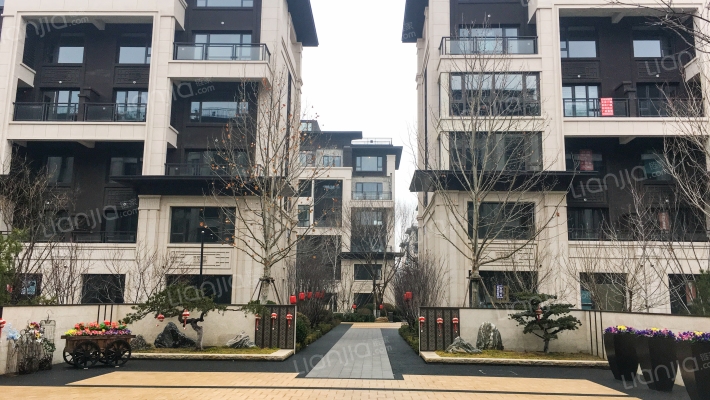 大连龙湖天琅外景图