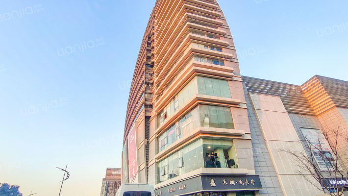 江南摩尔西区外景图