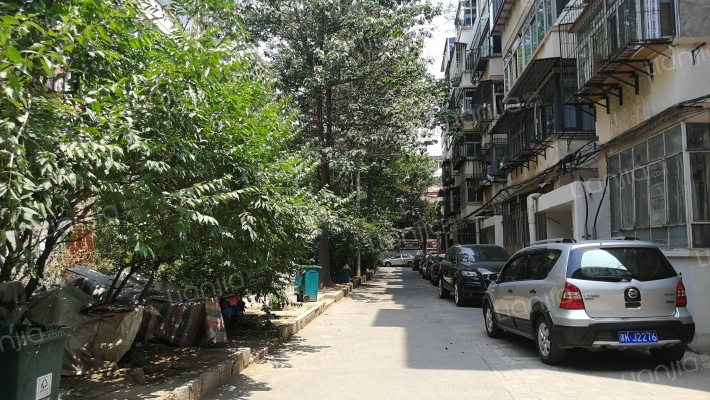 十三经路18号院外景图