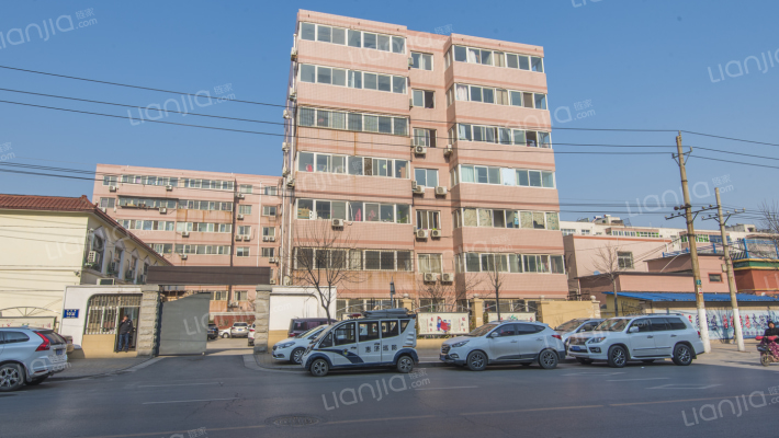 四方木家属院外景图