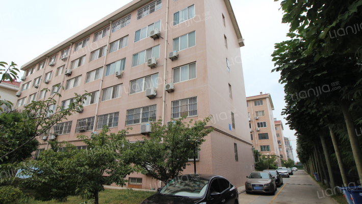 法院小区外景图