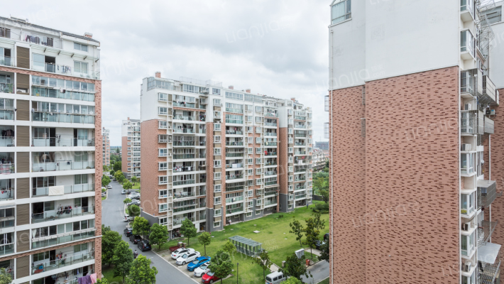 十六里墩外景图