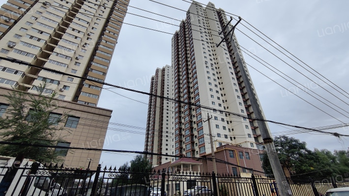 和顺雅居小区外景图