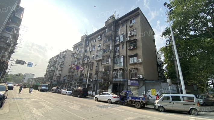 长虹桥41号外景图