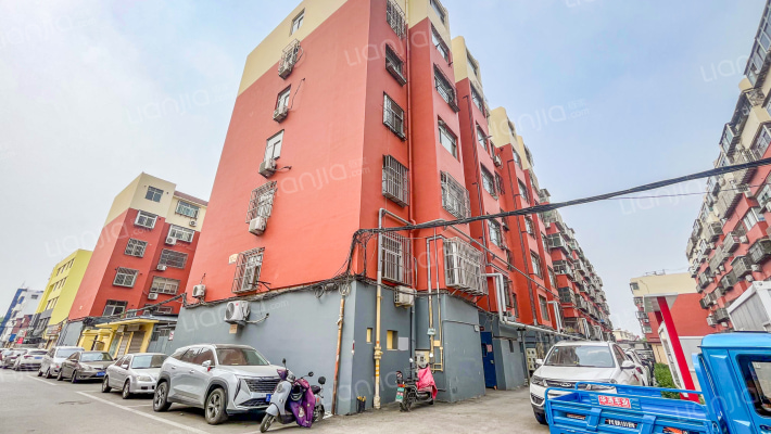 青山小区外景图