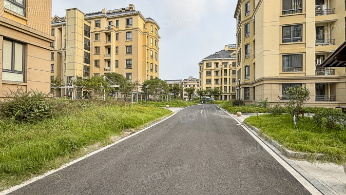 民主佳苑外景图