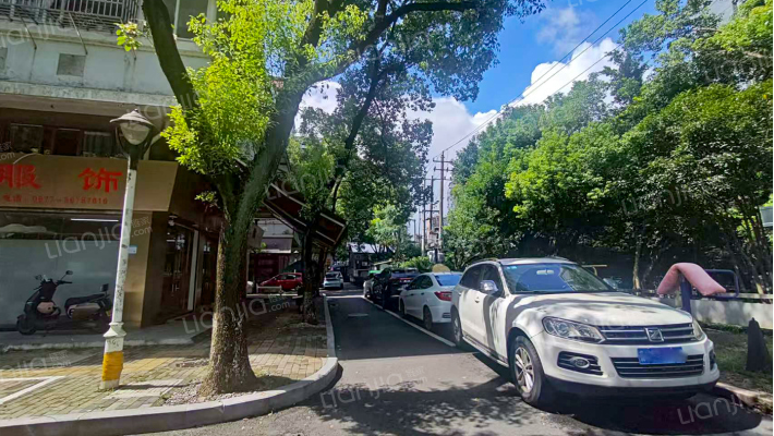 安居大楼外景图