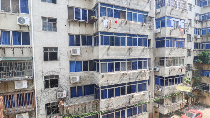 江西省烟草专卖局宿舍外景图