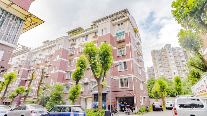 惊驾路222弄外景图