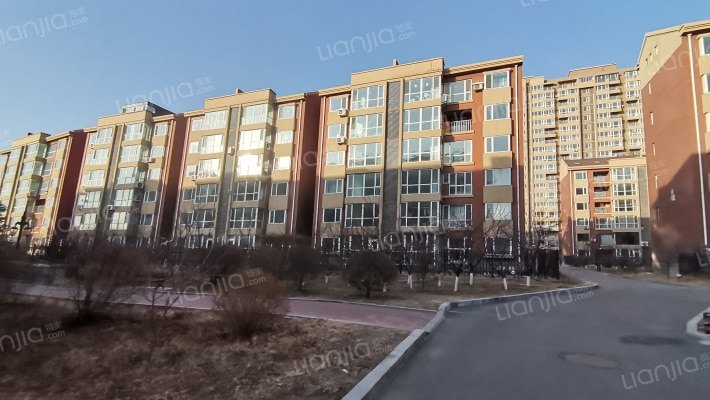 沈阳和化工大学教师公寓外景图