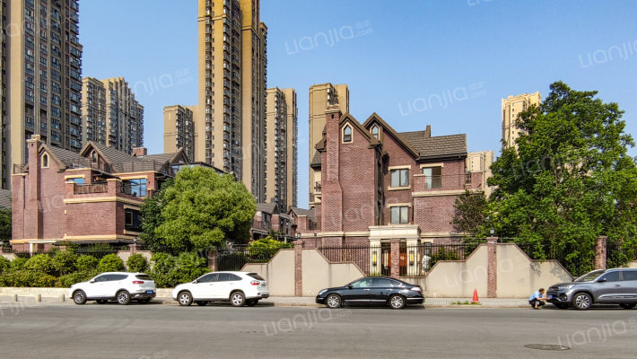 绿地别墅二期香郡公馆外景图