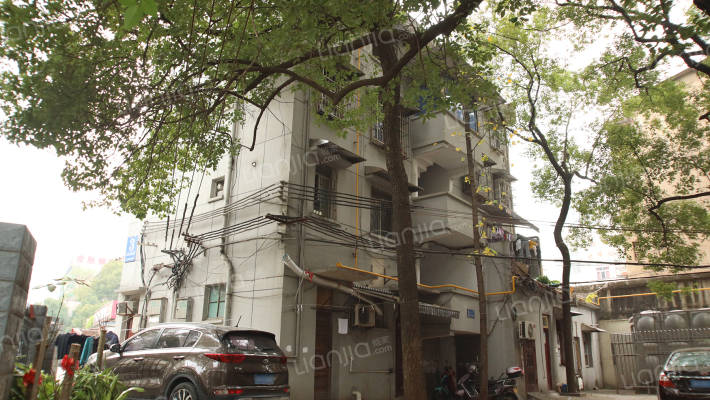 教育生产装备处小区外景图