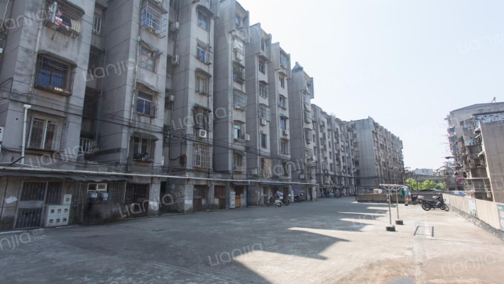 进士弟巷外景图