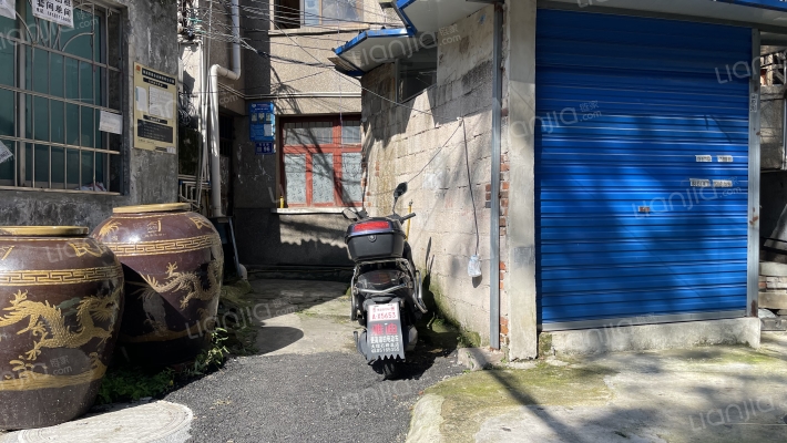 宅吉路96号外景图