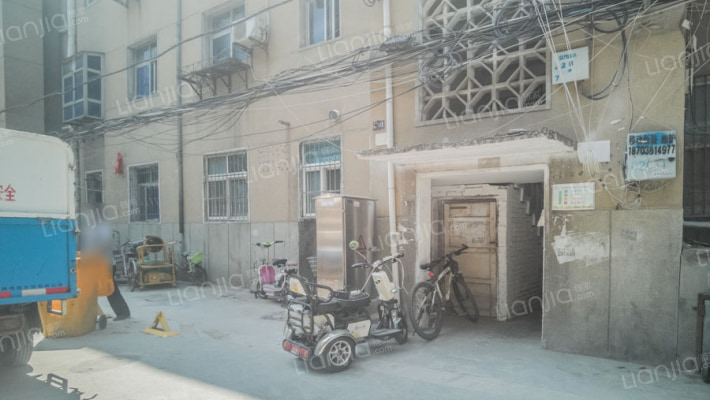 交通路132号院外景图