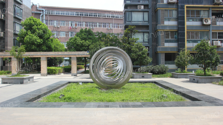 铂领公寓外景图