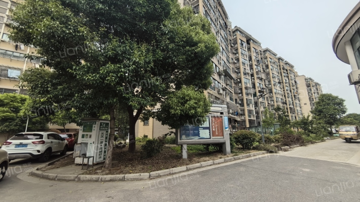 东方锦绣南城外景图