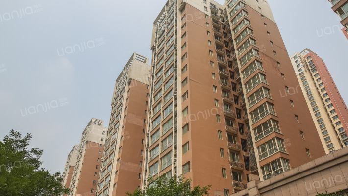 群盛华城外景图