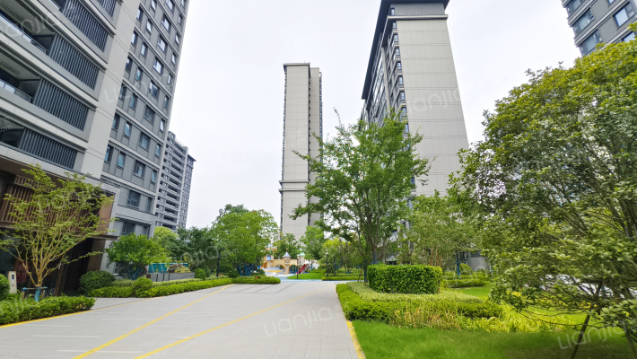 晴翠璟园外景图