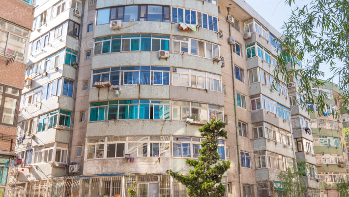 侯二小区外景图