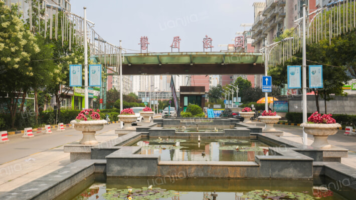 警盾家园外景图