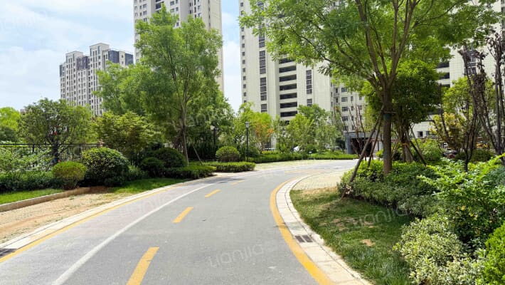 蓝光悦隽外景图