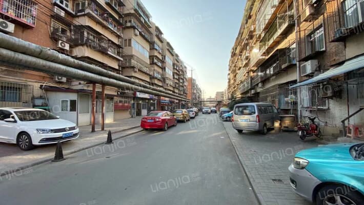 东昌里红旗楼外景图