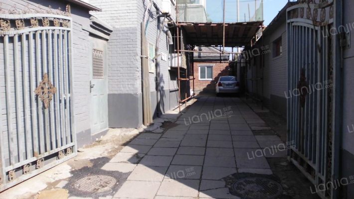 西四北五条外景图